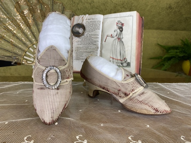 antike rokoko Schuhe 1775