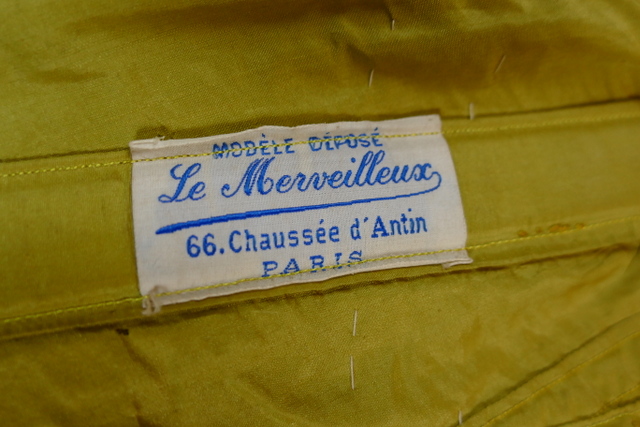 LE MERVEILLEUX Corset, Paris, 1880er Jahre - www.antique-gown.com
